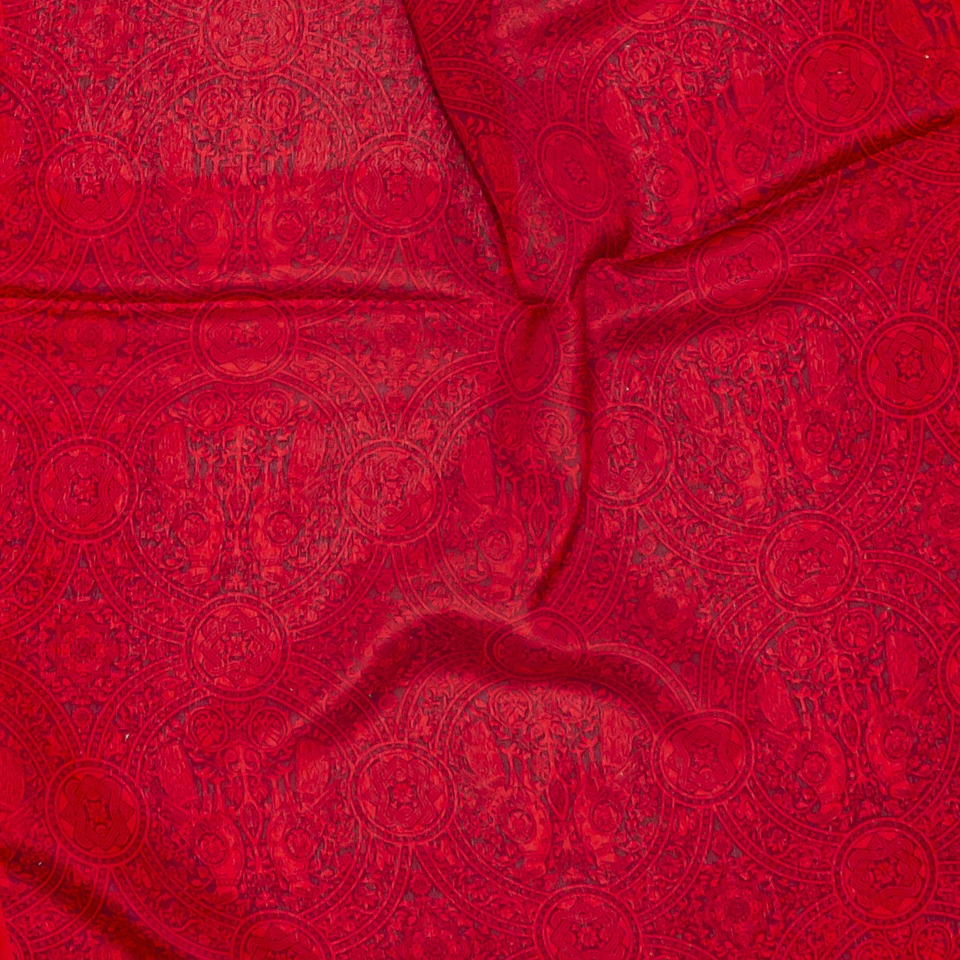 Image of Scarf Vestment Close